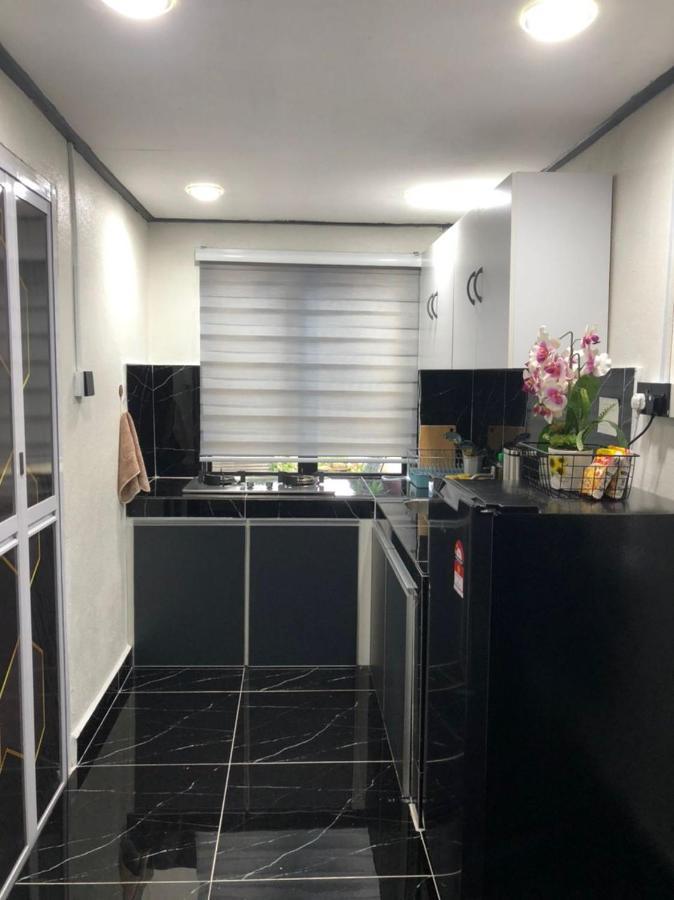 קמפונג קואלה בסוט Abe Cottage מראה חיצוני תמונה