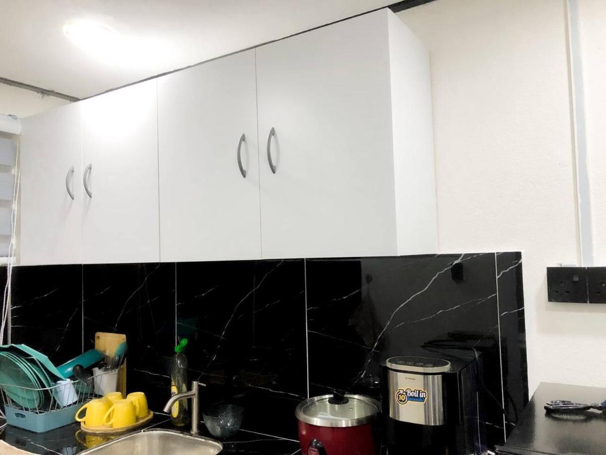 קמפונג קואלה בסוט Abe Cottage מראה חיצוני תמונה
